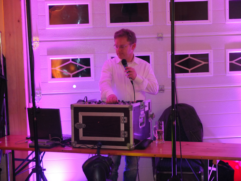 Unterhaltung bei einer Familienfeier